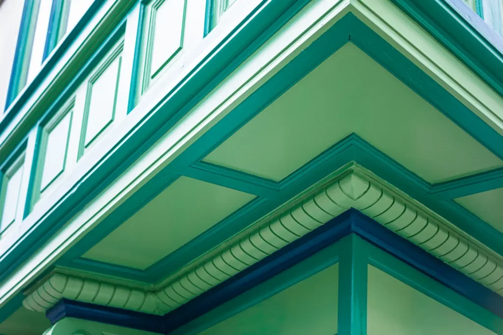 karaktervol hoekpand Kloosterstraat Antwerpen na restauratie met Ralston Coatings